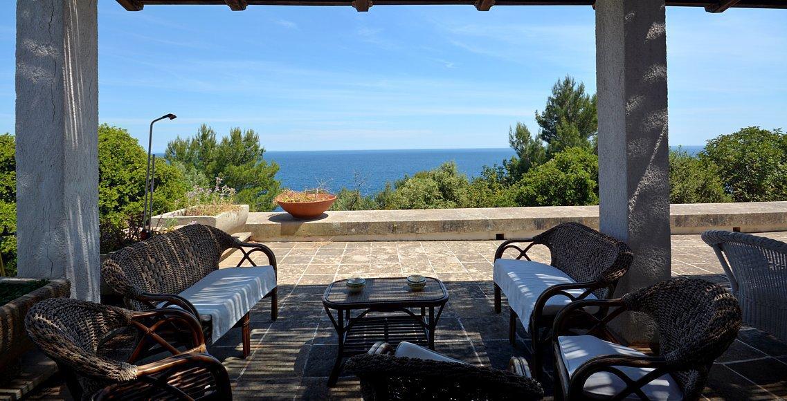 Rez de chaussée - Patio avec vue sur la mer